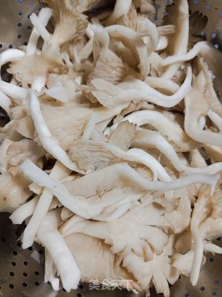 鲜炸菌菇的做法步骤：6