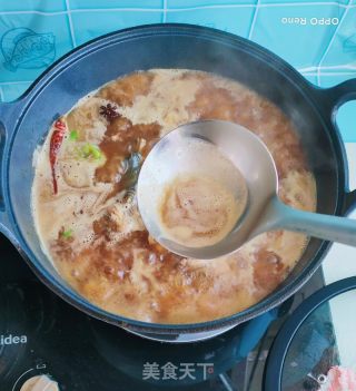 炖鸡块贴玉米面饼子的做法步骤：9