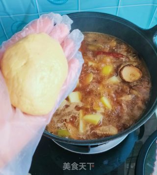炖鸡块贴玉米面饼子的做法步骤：12