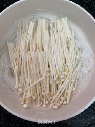 蒜蓉粉丝巴沙鱼的做法步骤：7