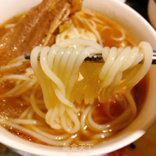 骨汤米粉的做法步骤：10
