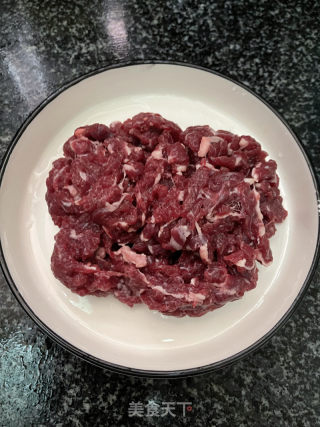 番茄豆腐牛肉汤的做法步骤：1