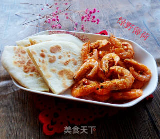 热饼夹炸虾的做法