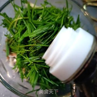 沙葱拌虾皮的做法步骤：5