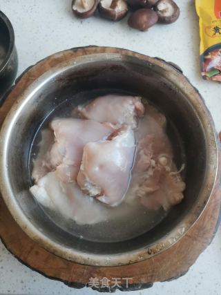 黄焖鸡的做法步骤：2