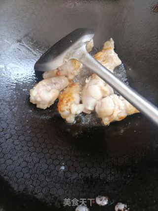红烧鸡腿的做法步骤：4