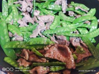 牛肉炒荷兰豆的做法步骤：6