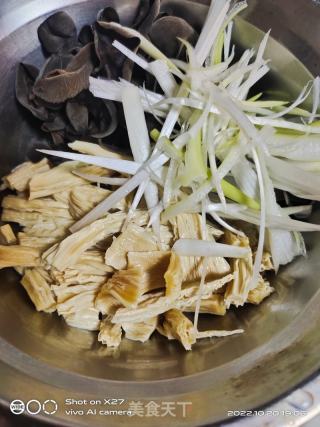 肉片时蔬的做法步骤：2