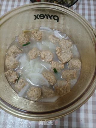 白萝卜鸡肉丸汤的做法