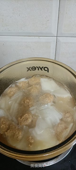 白萝卜鸡肉丸汤的做法步骤：7