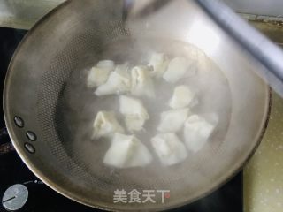 清汤馄饨的做法步骤：4