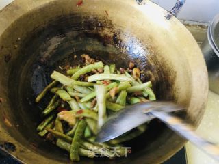 干煸四季豆的做法步骤：12