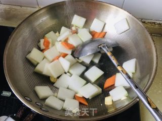 清炒冬瓜胡萝卜的做法步骤：4