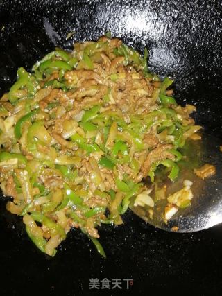 青椒榨菜肉丝的做法步骤：7