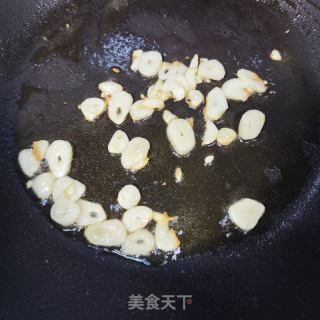 蒜片炒茼蒿的做法步骤：3