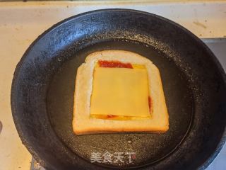 孩子喜欢的早餐-厕所小人吐司片的做法步骤：7
