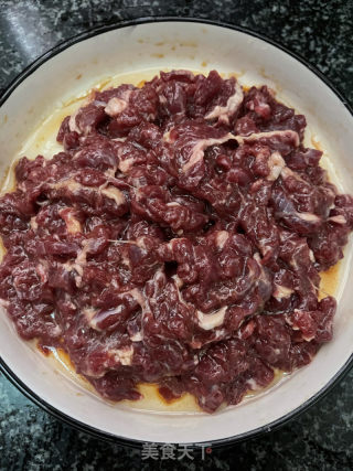 牛肉荞麦汤面的做法步骤：2