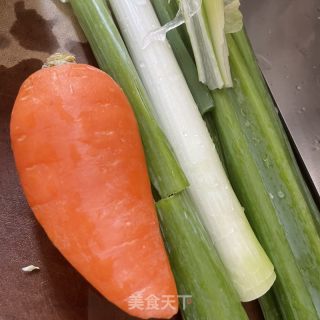 蛋炒饭的做法步骤：3