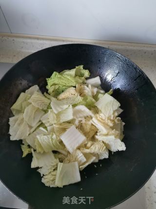 白菜烩冻豆腐的做法步骤：3