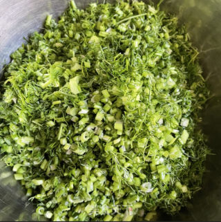 酸汤茴香饺子的做法步骤：2