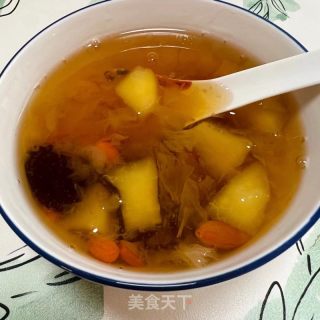 银耳红枣苹果糖水的做法步骤：5