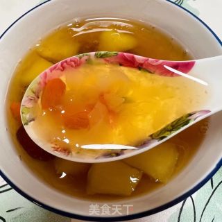 银耳红枣苹果糖水的做法步骤：6