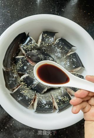 半酒海鳗煲的做法步骤：2