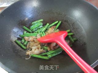四季豆炒魔芋结的做法步骤：8