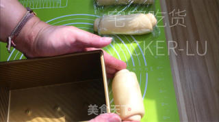汤种吐司，膨胀拉丝到没朋友，又香又软，好吃到爆。的做法步骤：13