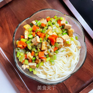 蒜苔豆腐拌面的做法步骤：11
