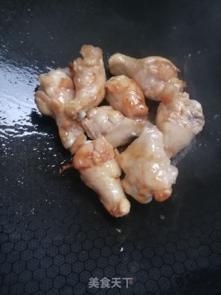 红烧鸡翅根的做法步骤：4