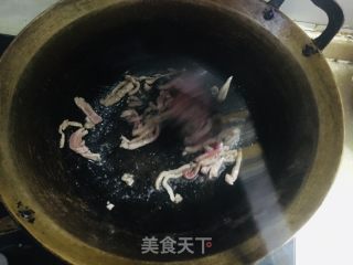 家常蒜苔炒肉的做法步骤：2