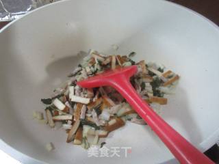 肉丝香干炒腌白菜的做法步骤：9