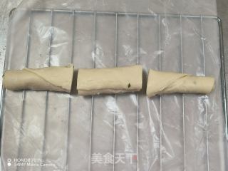 手抓饼桃花酥的做法步骤：1