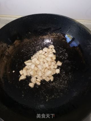 辣子鸡丁的做法步骤：3