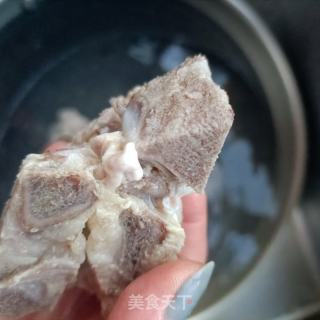 龙骨白菜炖粉条的做法步骤：3