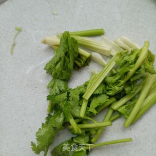 油渣拌莲花白的做法步骤：7
