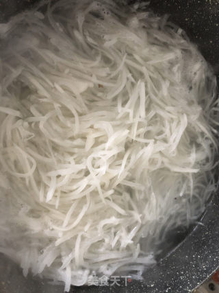 满屋飘香的广式萝卜糕的做法步骤：7