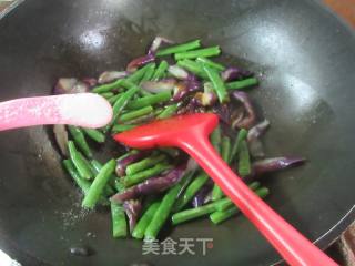 茄子炒四季豆的做法步骤：10