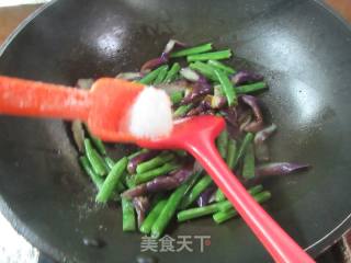 茄子炒四季豆的做法步骤：11