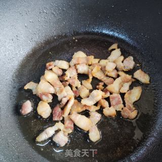 五花肉炒香干柿子椒的做法步骤：5