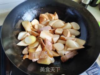 咸肉红香芋炖萝卜的做法步骤：6