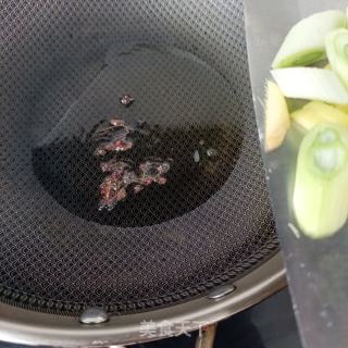 白菜粉丝炖大虾的做法步骤：5