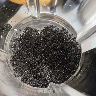 山药黑芝麻桑葚米糊的做法步骤：4