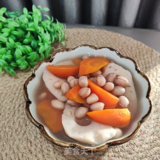 花生莲藕素汤的做法