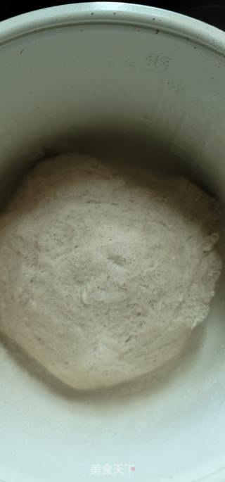 猪肉梅干菜全麦包子的做法步骤：5