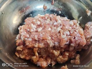萝卜酿肉的做法步骤：1