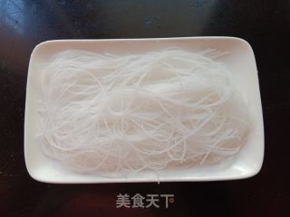 蒜蓉粉丝金针菇的做法步骤：2
