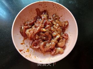 韭菜炒肉丝的做法步骤：3