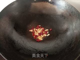 韭菜炒肉丝的做法步骤：4